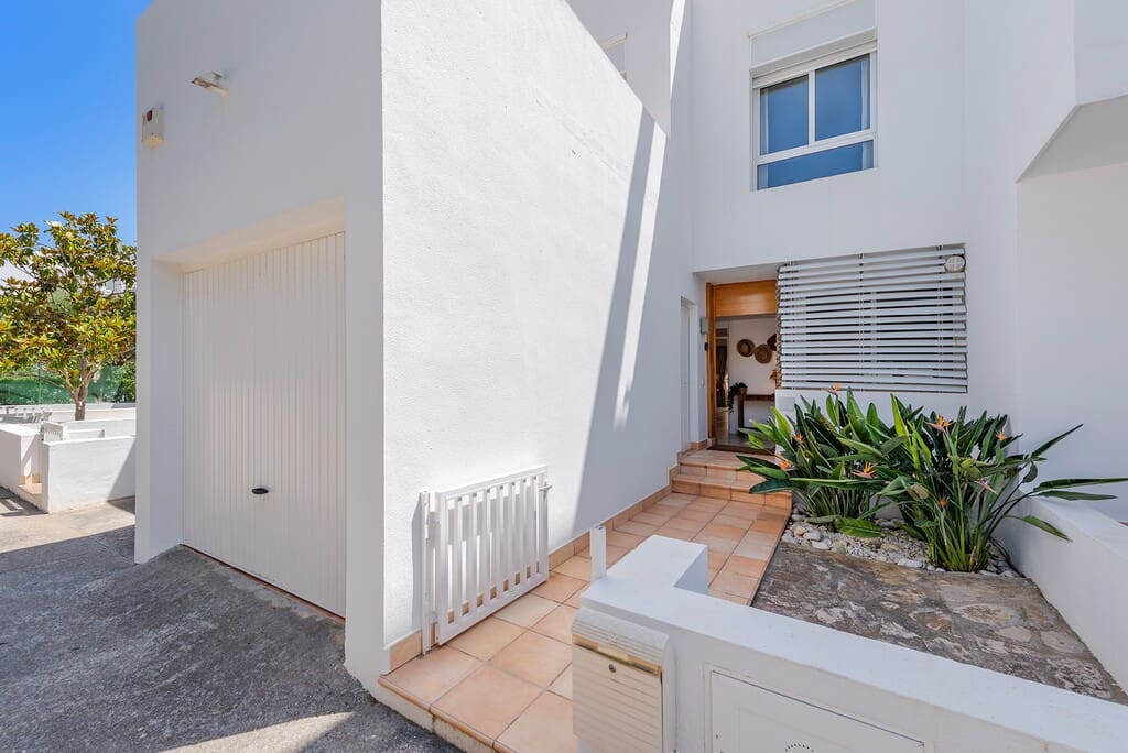 Casa de 4 habitaciones en Pollensa / Pollença en venta con piscina garaje - 1.650.000 € (Ref: 9921863)