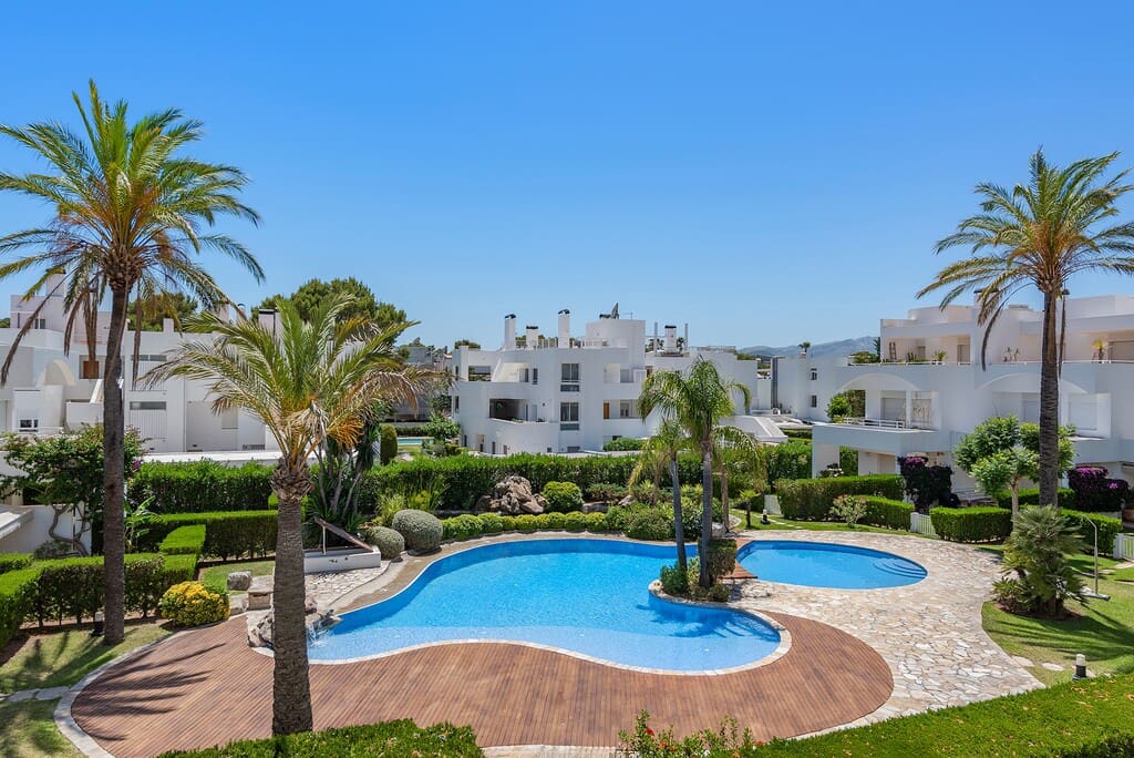 Casa de 4 habitaciones en Pollensa / Pollença en venta con piscina garaje - 1.650.000 € (Ref: 9921863)