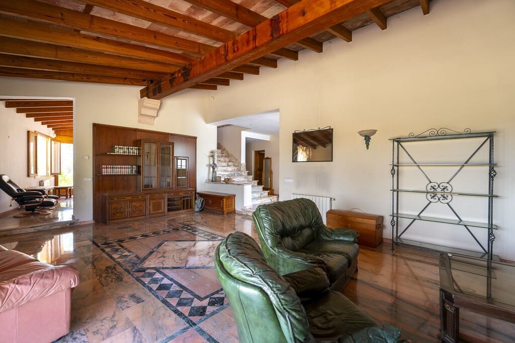 5 bedroom Villa for sale in Marratxi with pool - € 1,890,000 (Ref: 9935999)