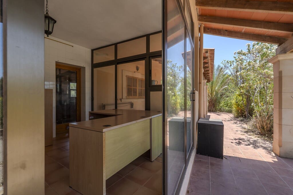 5 bedroom Villa for sale in Marratxi with pool - € 1,890,000 (Ref: 9935999)