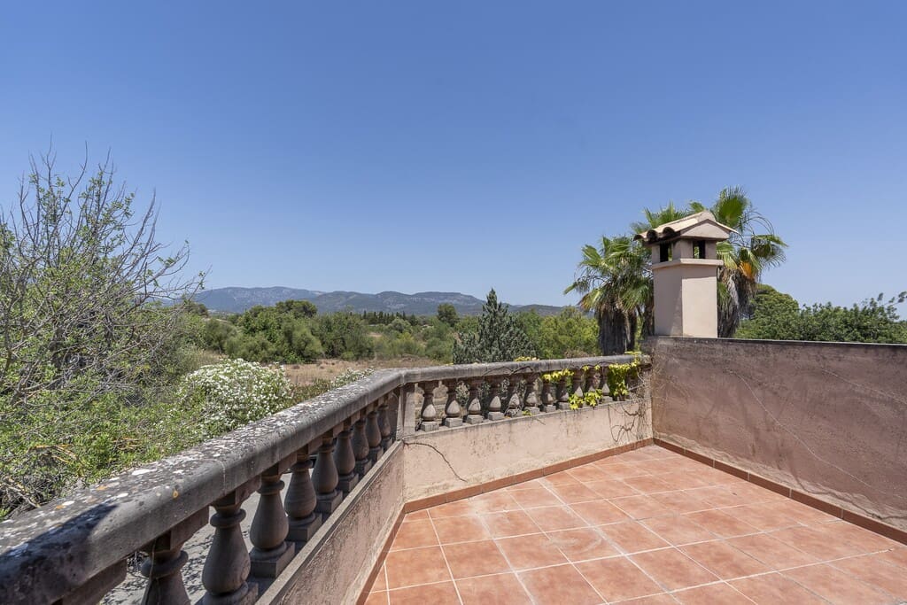 5 bedroom Villa for sale in Marratxi with pool - € 1,890,000 (Ref: 9935999)