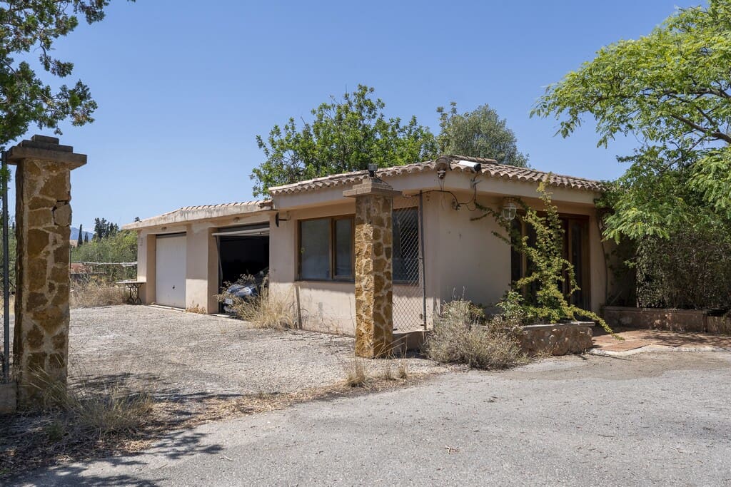 5 bedroom Villa for sale in Marratxi with pool - € 1,890,000 (Ref: 9935999)