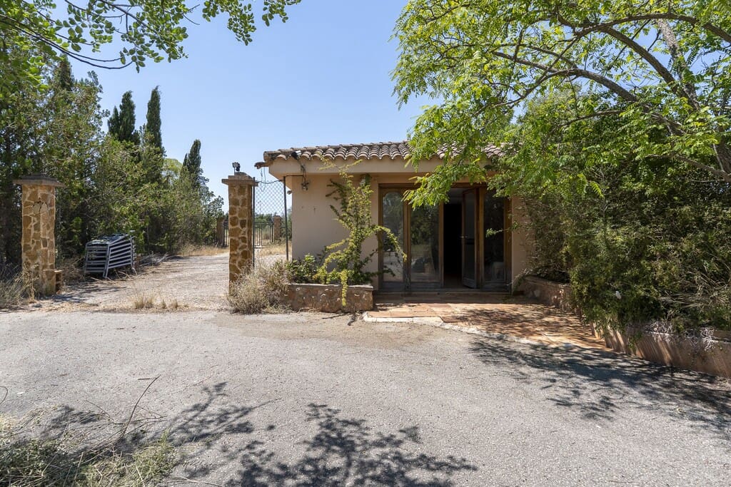 5 bedroom Villa for sale in Marratxi with pool - € 1,890,000 (Ref: 9935999)