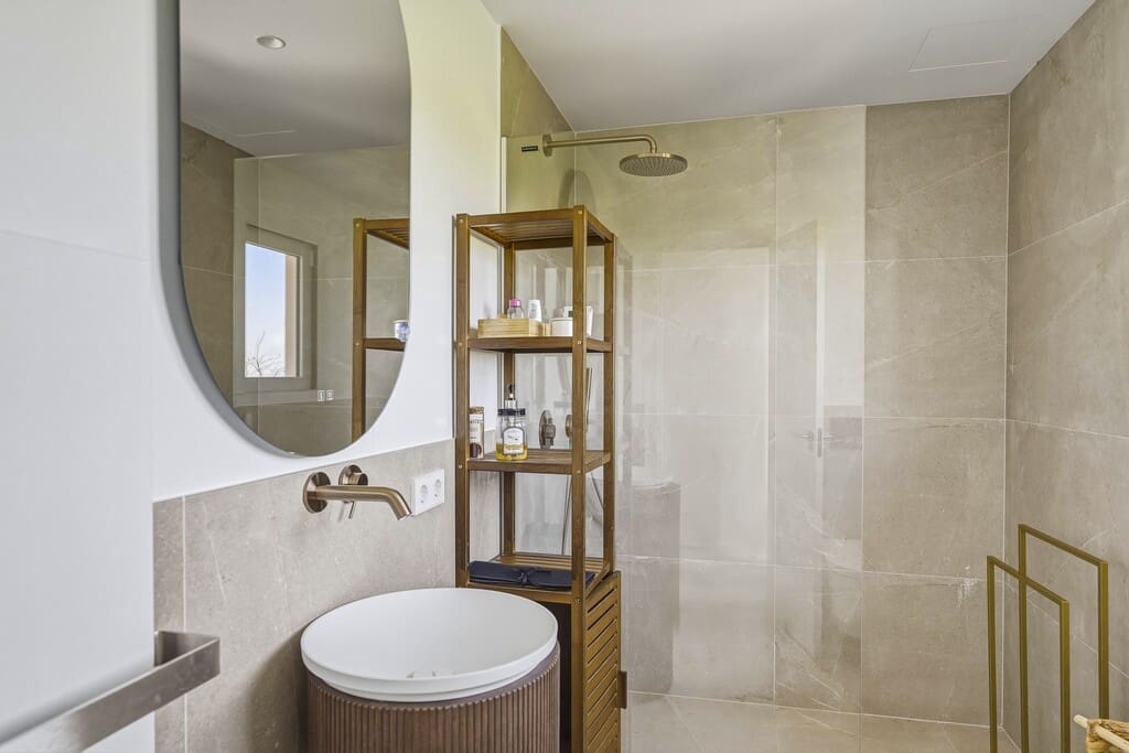 4 bedroom Villa for sale in Esporles with pool garage - € 1,499,000 (Ref: 9937648)