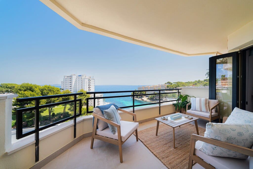 2 bedroom Apartment for sale in Cala Vinyes / Cala Vinyas / Cala Vinas with pool - € 895,000 (Ref: 9947398)