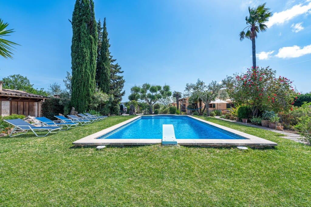 4 bedroom Finca/Country House for sale in Pollensa / Pollenca with pool - € 895,000 (Ref: 9957583)