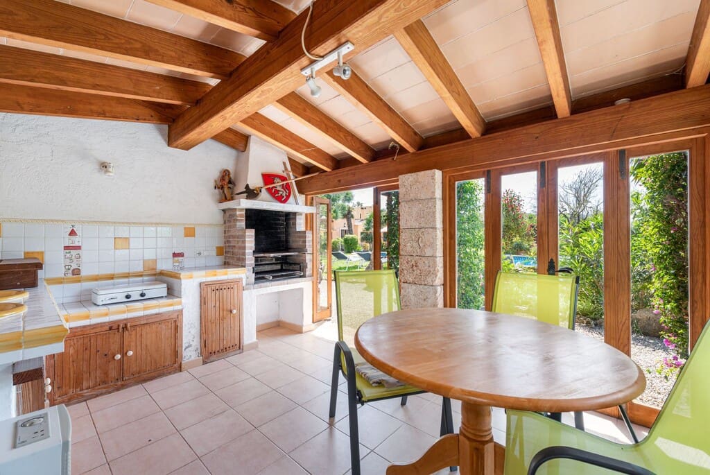 4 bedroom Finca/Country House for sale in Pollensa / Pollenca with pool - € 895,000 (Ref: 9957583)