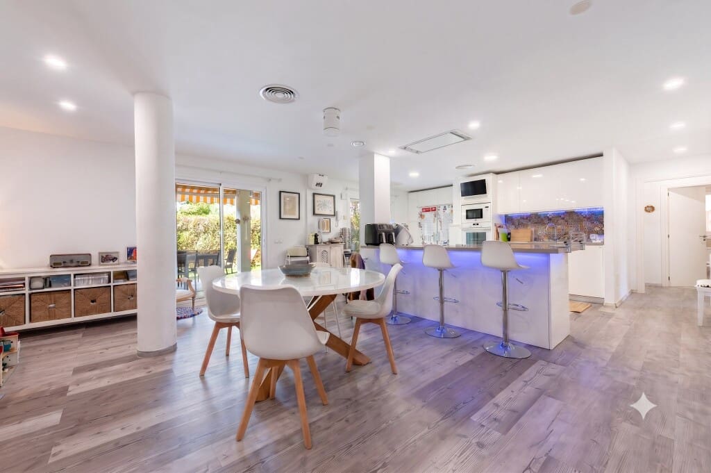 4 soveværelse Lejlighed til salg i Pollensa / Pollenca med swimmingpool - € 845.000 (Ref: 9966290)