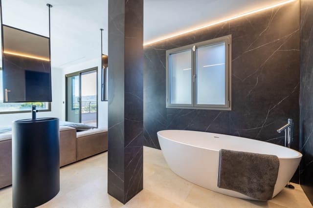 3 sypialnia Willa na sprzedaż w El Toro / Port Adriano, Calvià z basenem - 1 750 000 € (Ref: 9972948)