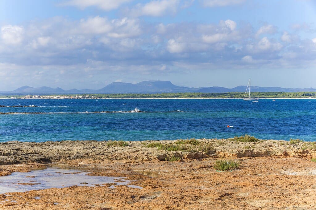 3 soveværelse Finca/Landehus til salg i Ses Salines med swimmingpool garage - € 2.400.000 (Ref: 9974937)