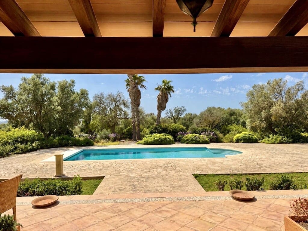 3 soveværelse Finca/Landehus til salg i Ses Salines med swimmingpool garage - € 2.400.000 (Ref: 9974937)