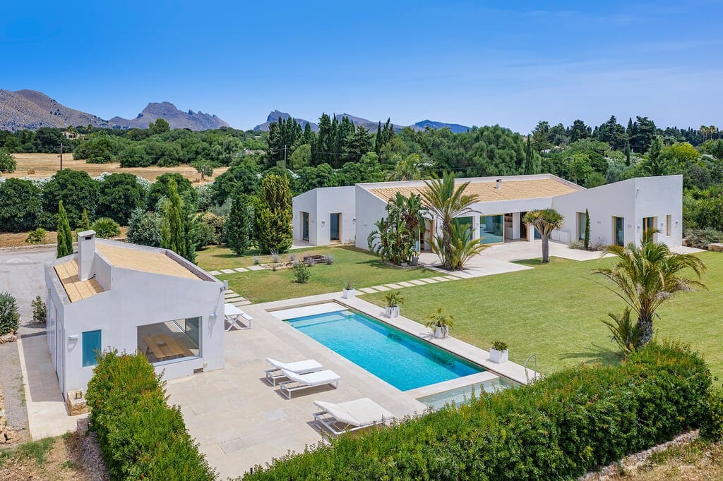Finca/Casa Rural de 6 habitaciones en Pollensa / Pollença en venta con piscina - 4.950.000 € (Ref: 9981855)