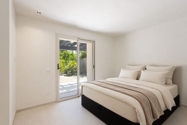 3 soverom Villa til salgs i Santa Ponsa, Calvià med svømmebasseng garasje - € 2 300 000 (Ref: 9984497)
