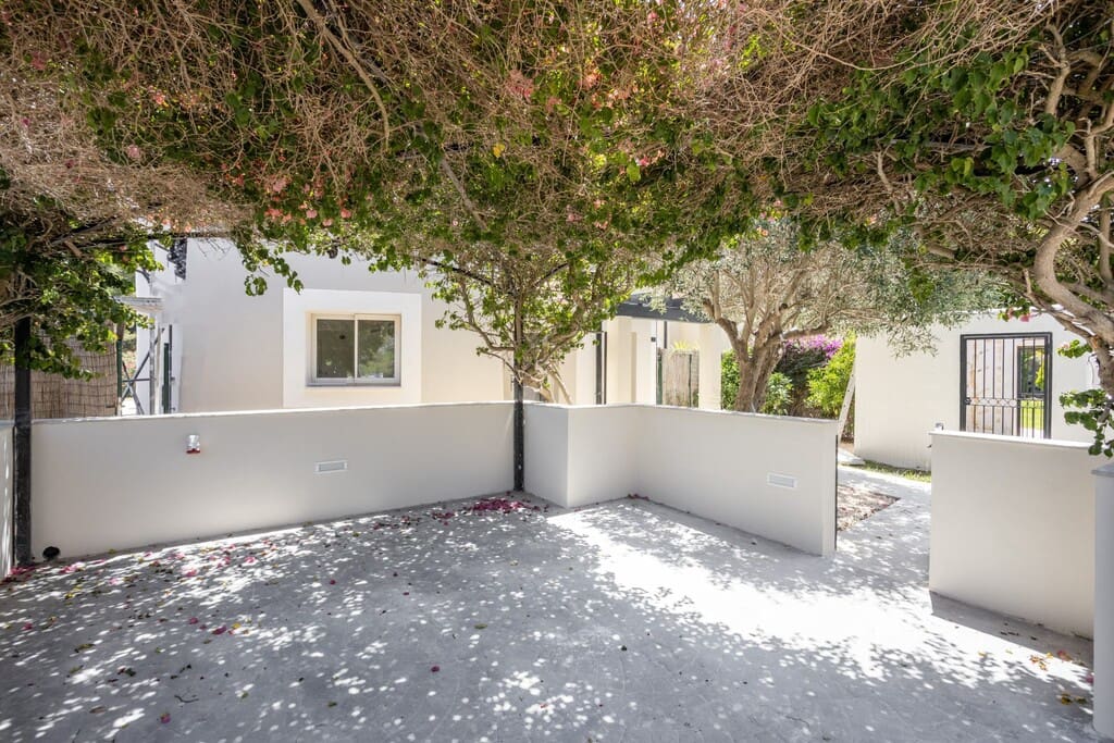 3 soverom Villa til salgs i Santa Ponsa med svømmebasseng garasje - € 2 300 000 (Ref: 9984497)