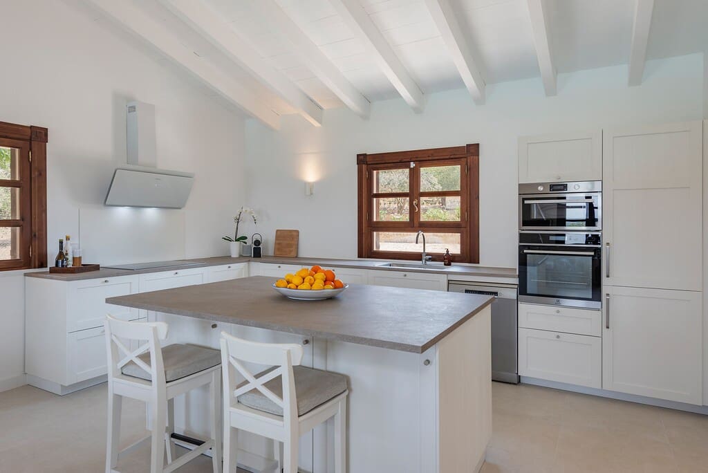 5 slaapkamer Finca/Landhuis te koop in Manacor met zwembad garage - € 1.998.000 (Ref: 9998159)