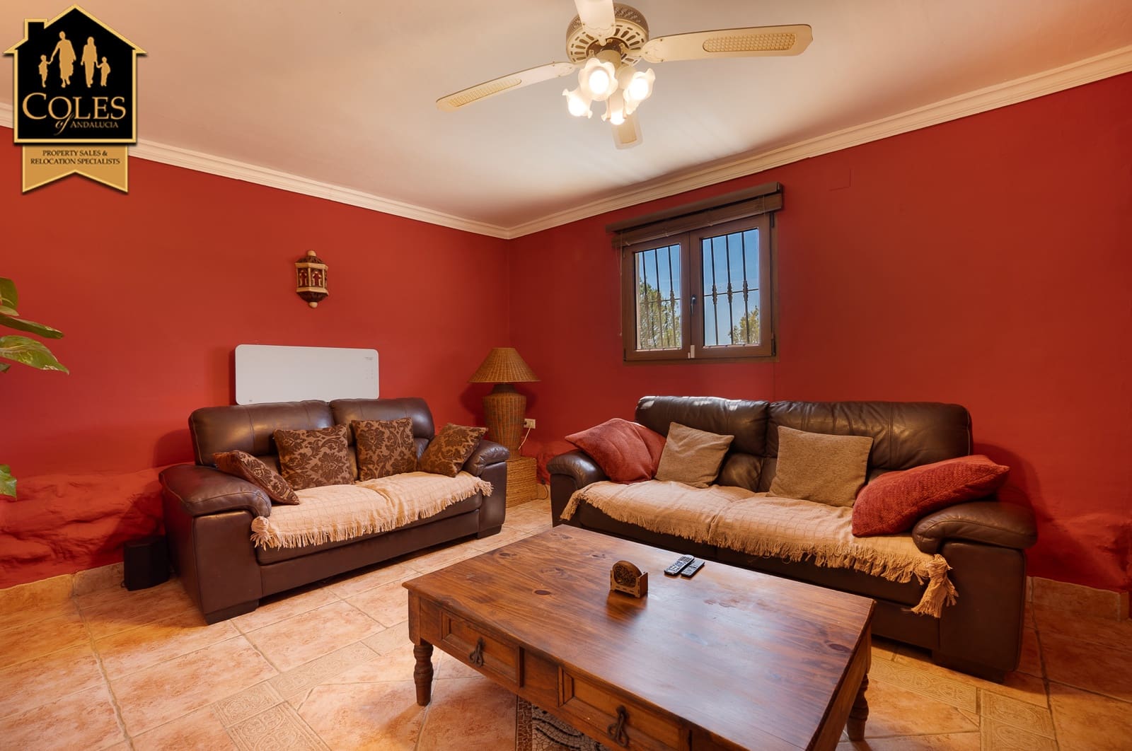 6 slaapkamer Finca/Landhuis te koop in Oria met zwembad garage - € 370.000 (Ref: 10021445)