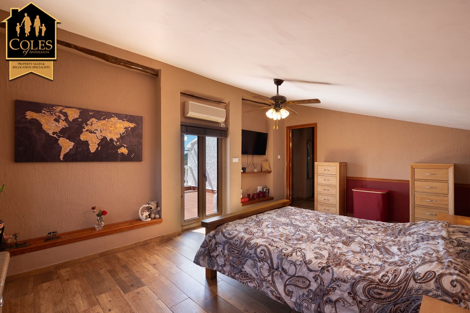 6 slaapkamer Finca/Landhuis te koop in Oria met zwembad garage - € 370.000 (Ref: 10021445)