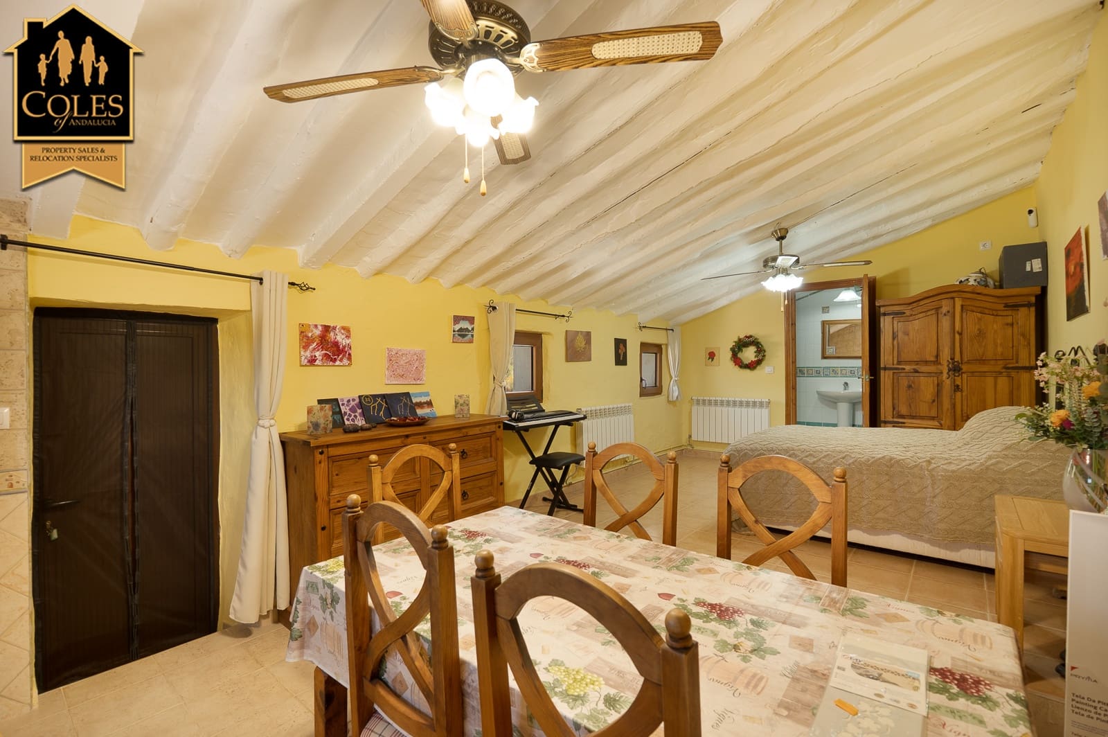 6 slaapkamer Finca/Landhuis te koop in Oria met zwembad garage - € 370.000 (Ref: 10021445)