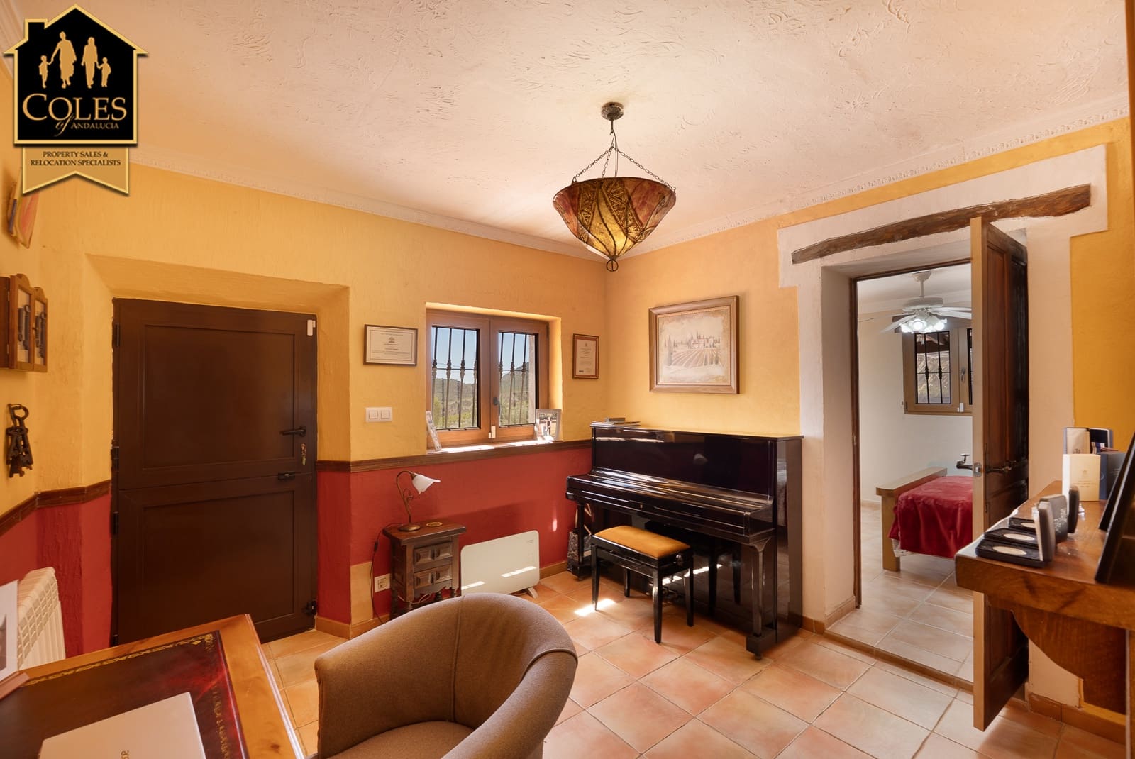 6 slaapkamer Finca/Landhuis te koop in Oria met zwembad garage - € 370.000 (Ref: 10021445)