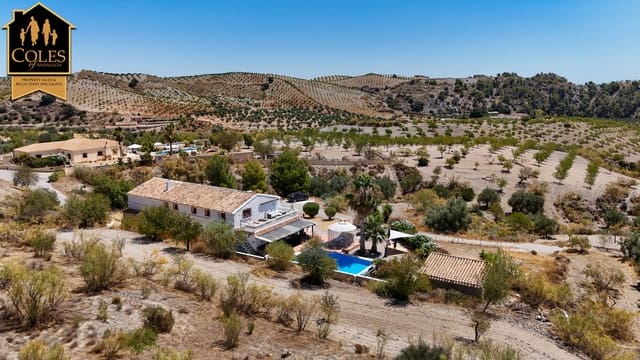 6 slaapkamer Finca/Landhuis te koop in Oria met zwembad garage - € 370.000 (Ref: 10021445)