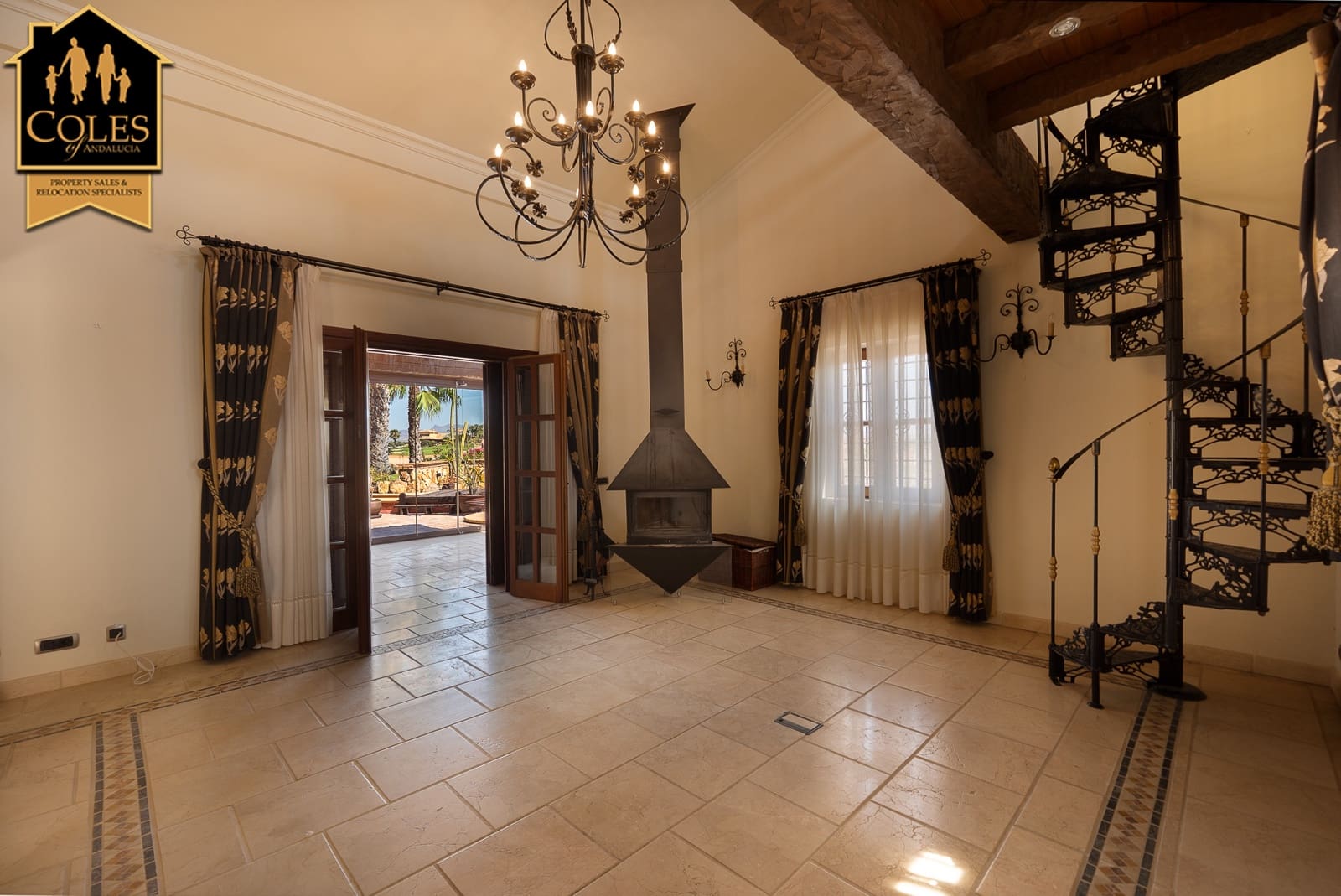 Chalet de 4 habitaciones en Desert Springs en venta con piscina garaje - 725.000 € (Ref: 10021446)