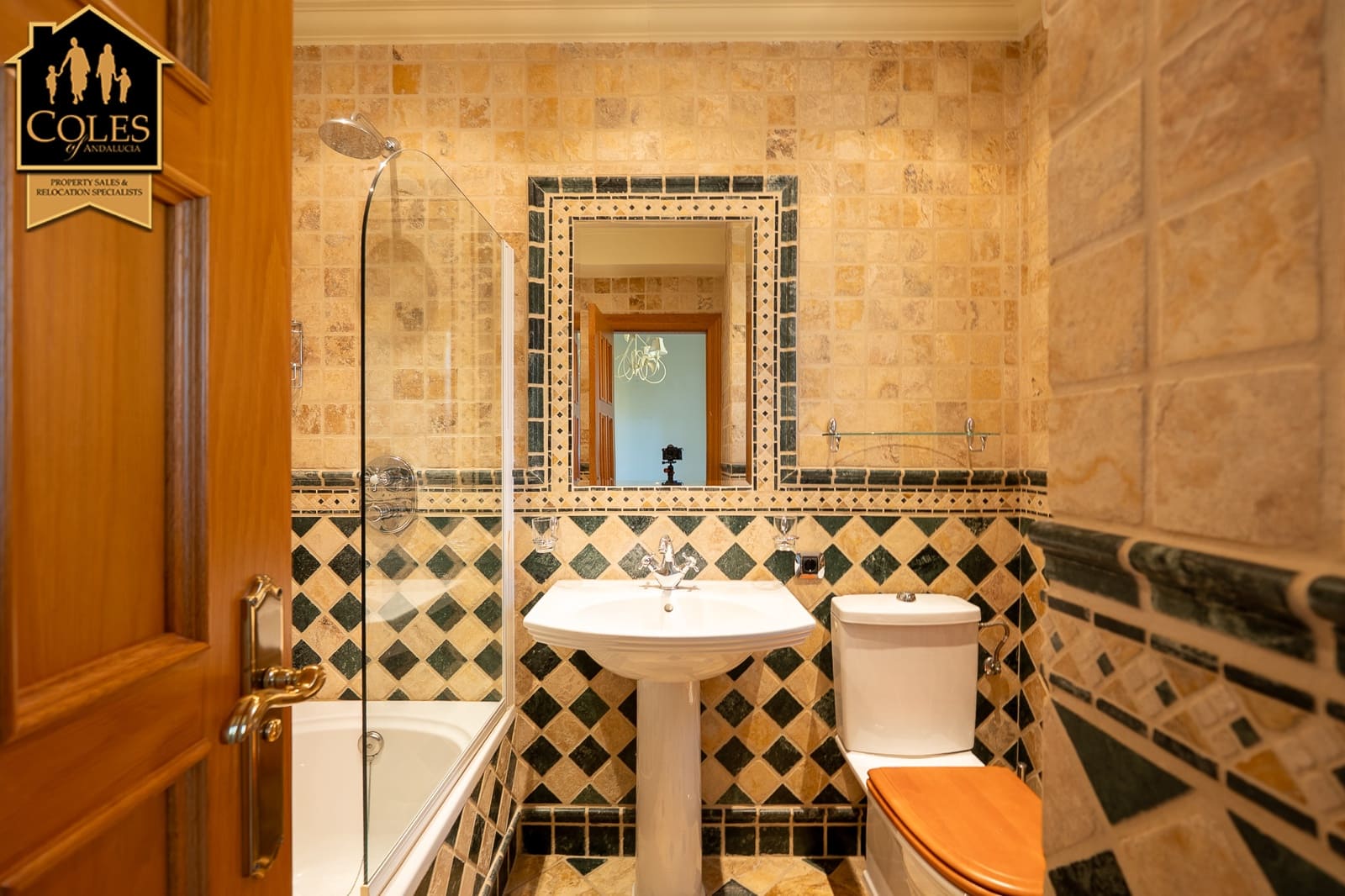 Chalet de 4 habitaciones en Desert Springs en venta con piscina garaje - 725.000 € (Ref: 10021446)