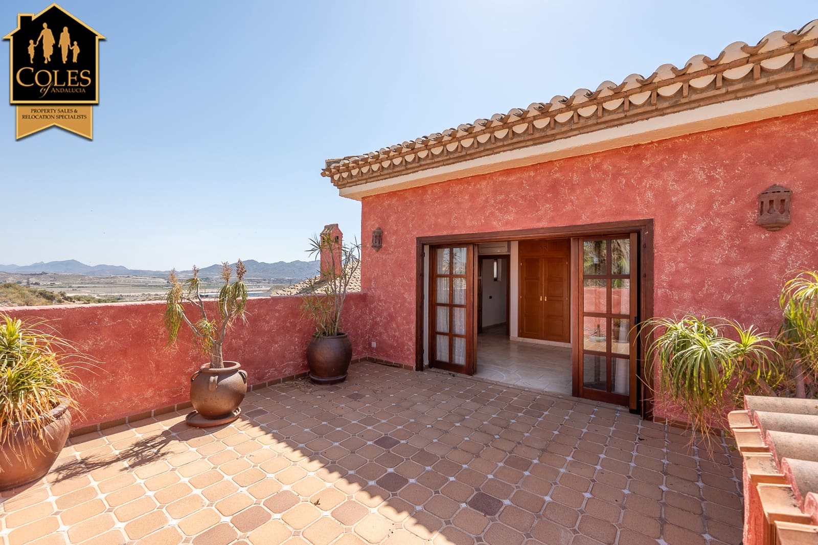 Chalet de 4 habitaciones en Desert Springs en venta con piscina garaje - 725.000 € (Ref: 10021446)