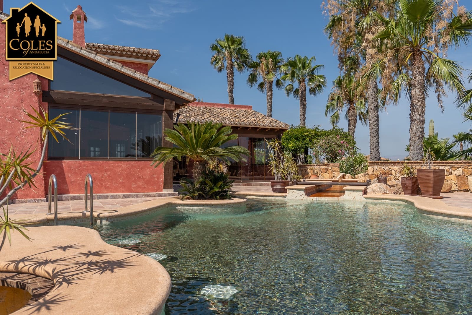 Chalet de 4 habitaciones en Desert Springs en venta con piscina garaje - 725.000 € (Ref: 10021446)