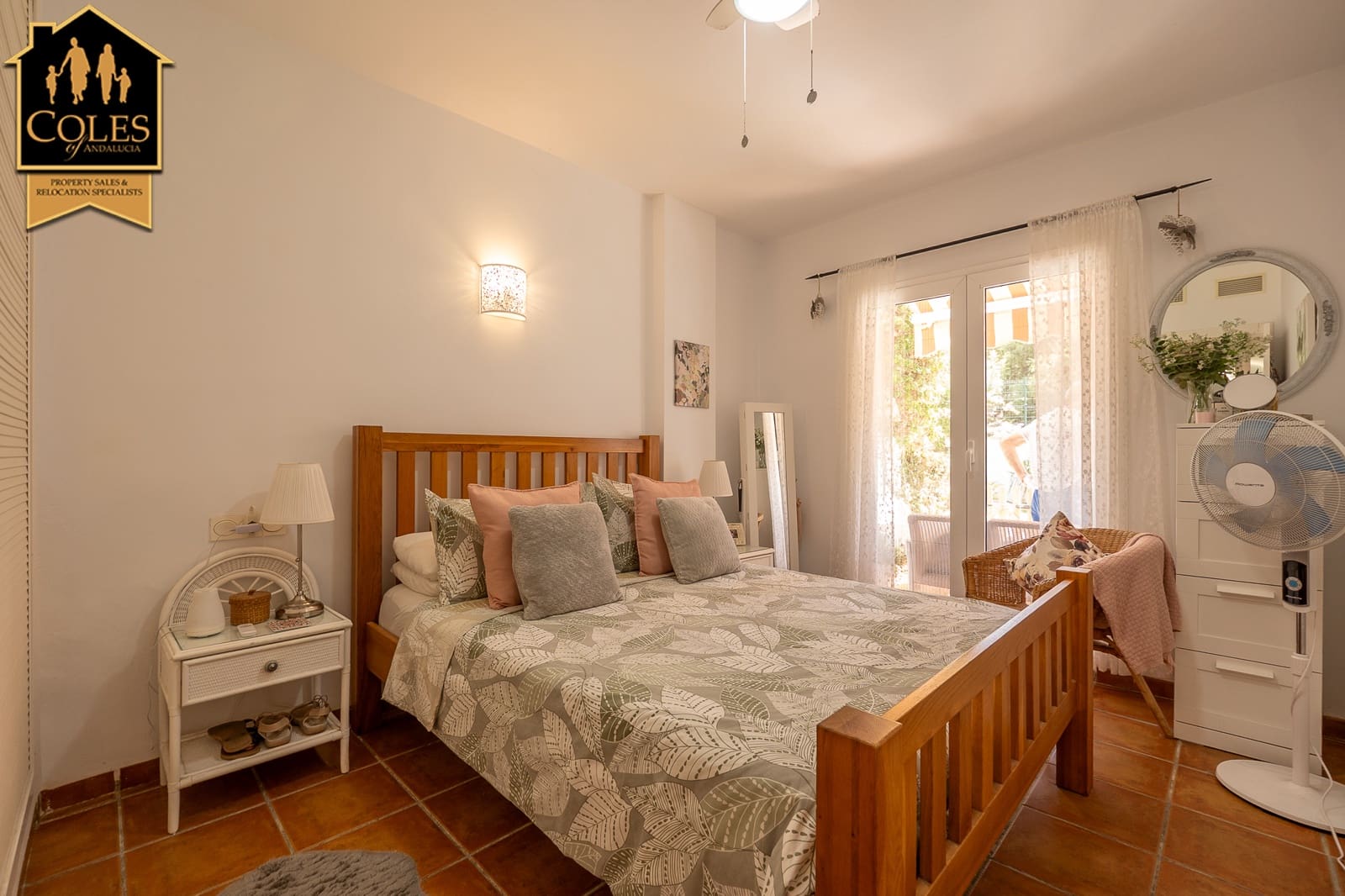 2 bedroom Beach Apartment for sale in Mojacar with pool garage - € 269,950 (Ref: 10023002)