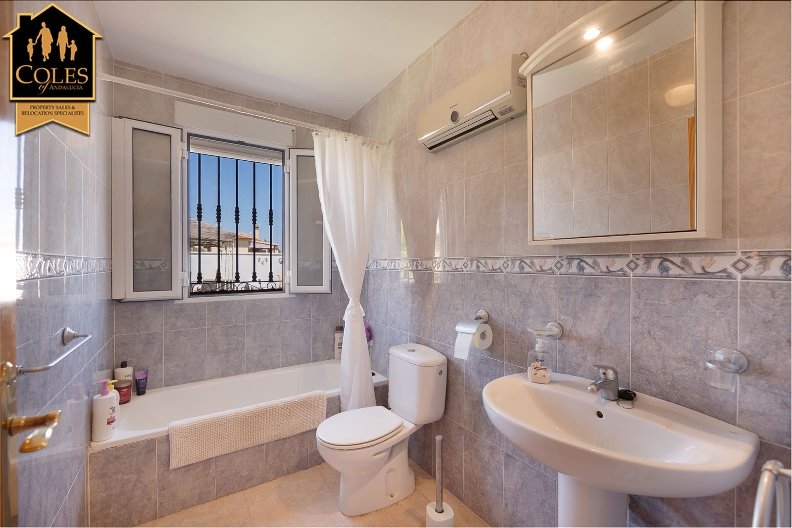 3 chambre Villa/Maison à vendre à Arboleas avec piscine garage - 310 000 € (Ref: 10023076)