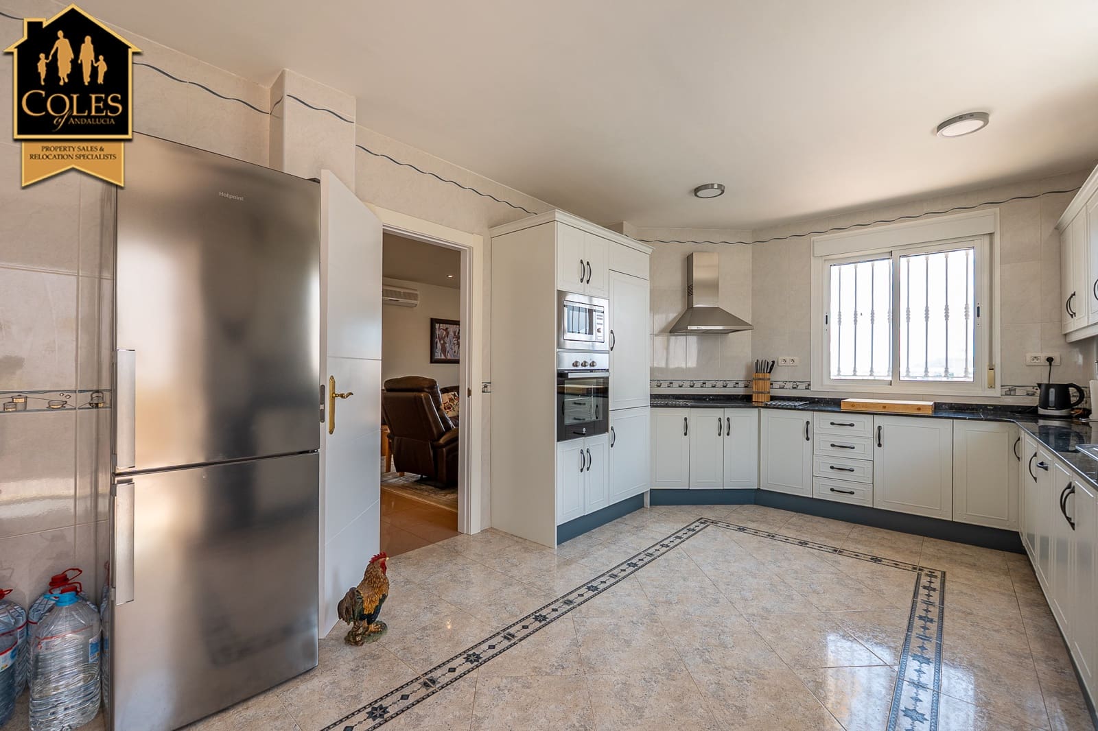 Chalet de 3 habitaciones en Arboleas en venta con piscina garaje - 325.000 € (Ref: 10023164)