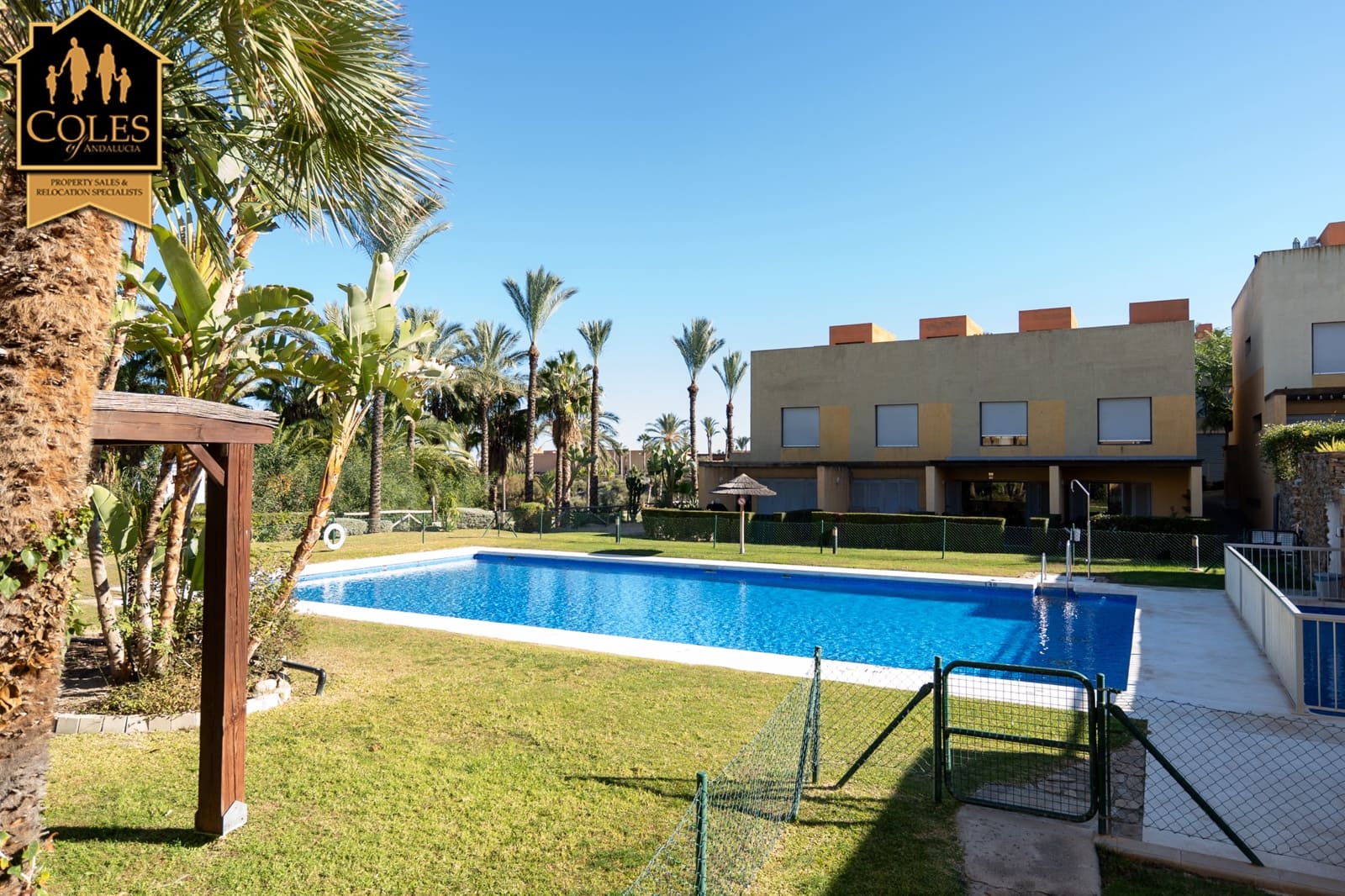 2 soveværelse Byhus til salg i Valle del Este med swimmingpool garage - € 275.000 (Ref: 10052151)