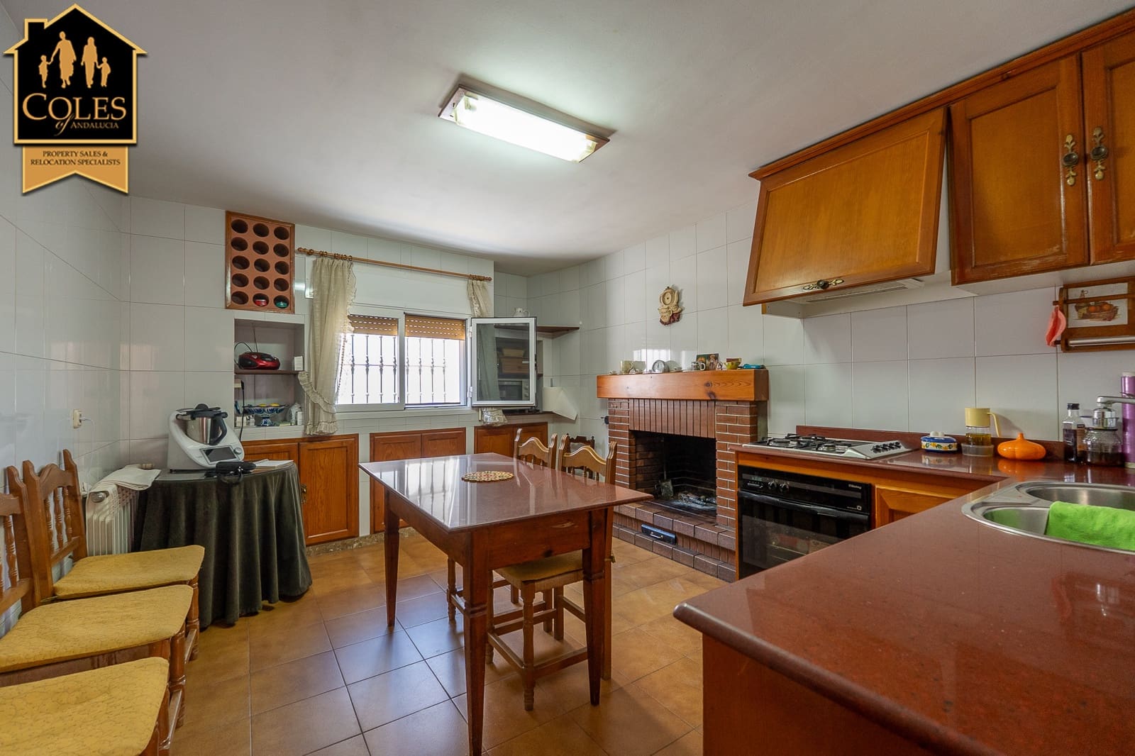 7 soverom Villa til salgs i Oria med garasje - € 499 000 (Ref: 10052156)