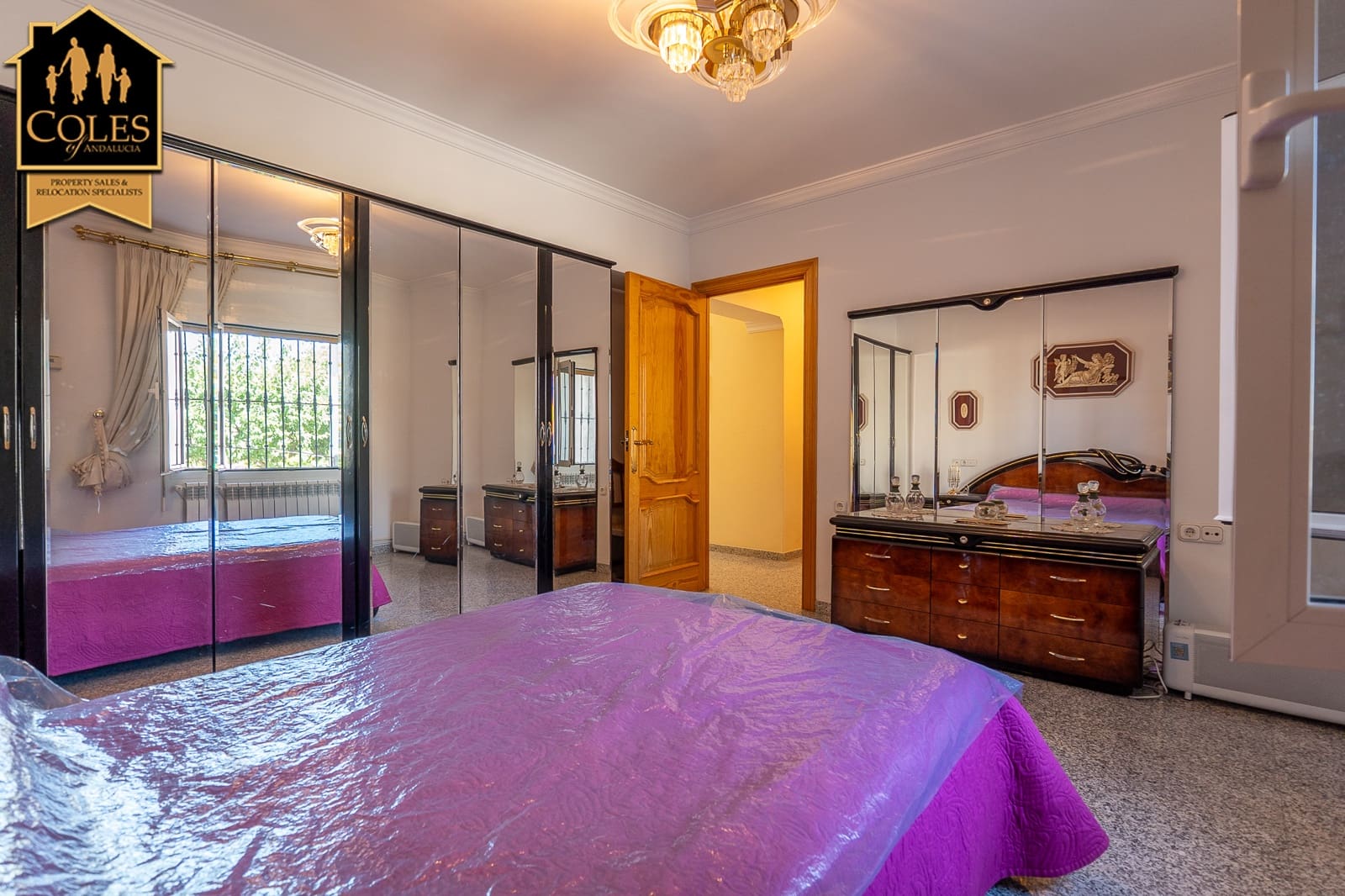 7 soverom Villa til salgs i Oria med garasje - € 499 000 (Ref: 10052156)