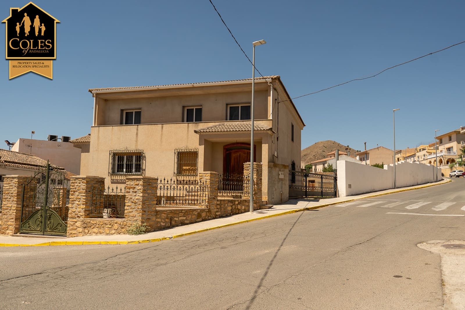 7 soverom Villa til salgs i Oria med garasje - € 499 000 (Ref: 10052156)