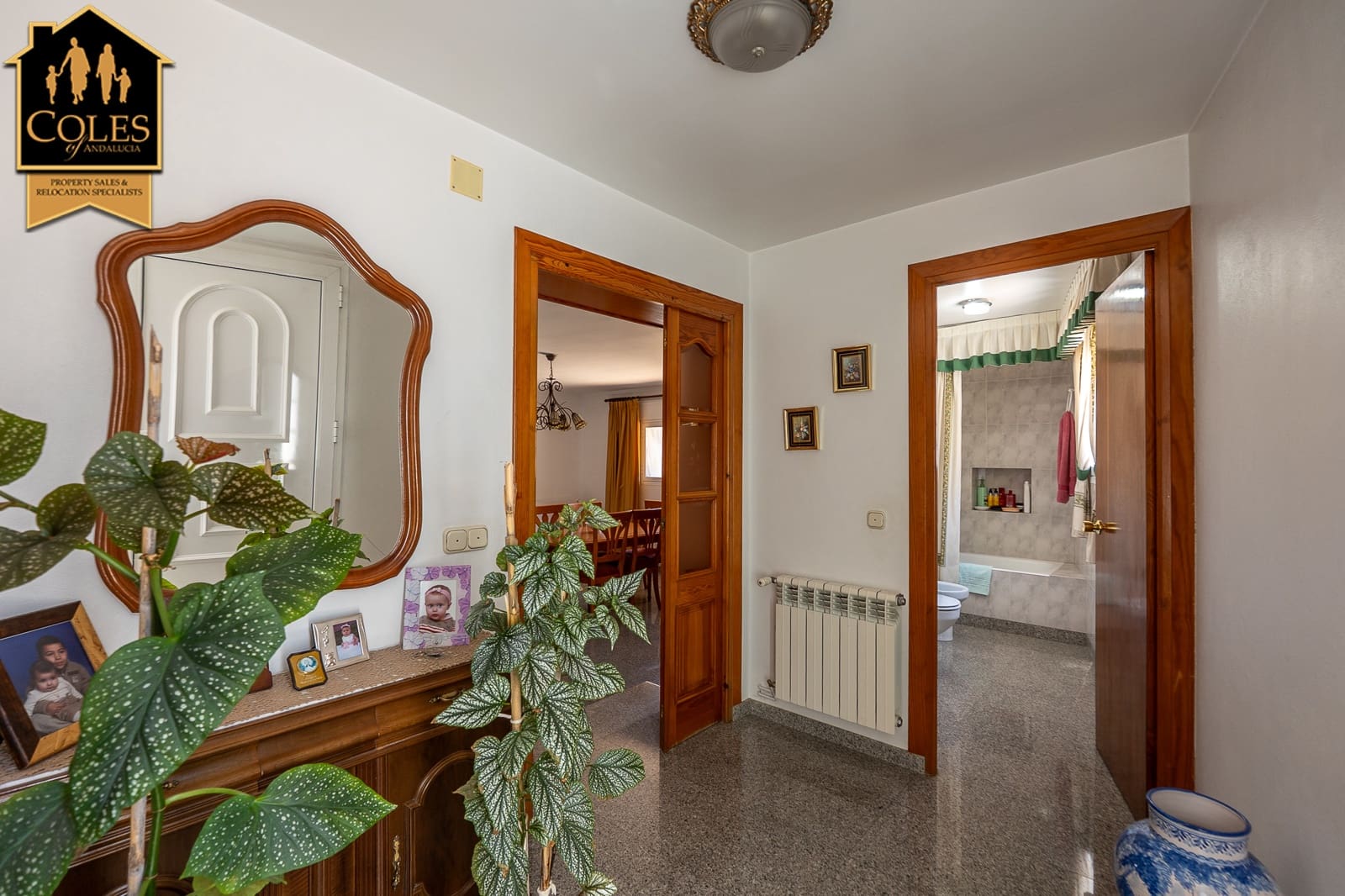 7 soverom Villa til salgs i Oria med garasje - € 499 000 (Ref: 10052156)