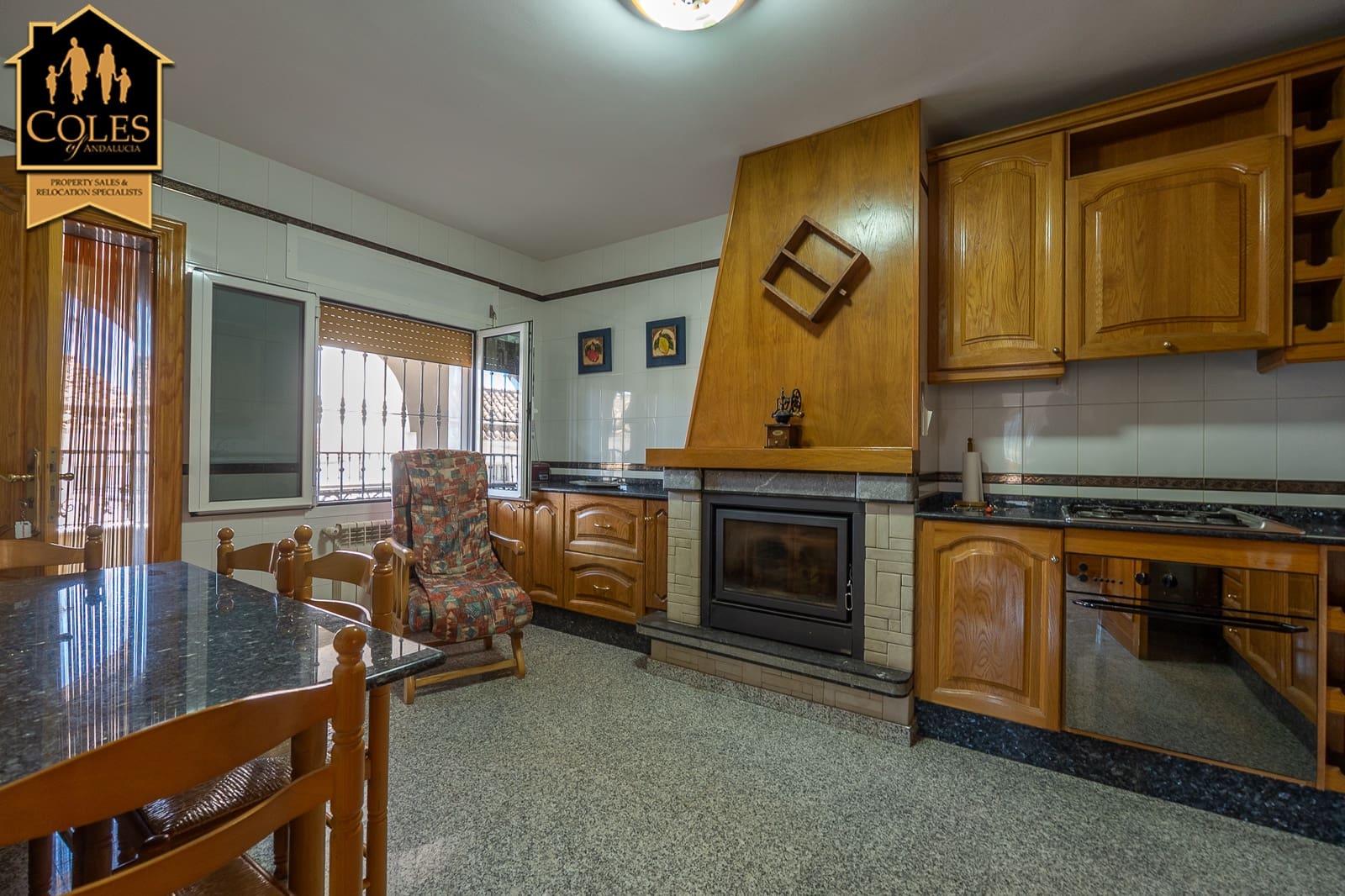 7 soverom Villa til salgs i Oria med garasje - € 499 000 (Ref: 10052156)