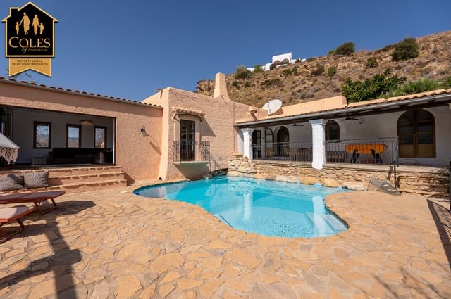 5 soveværelse Villa til salg i Turre med swimmingpool garage - € 449.950 (Ref: 10062927)