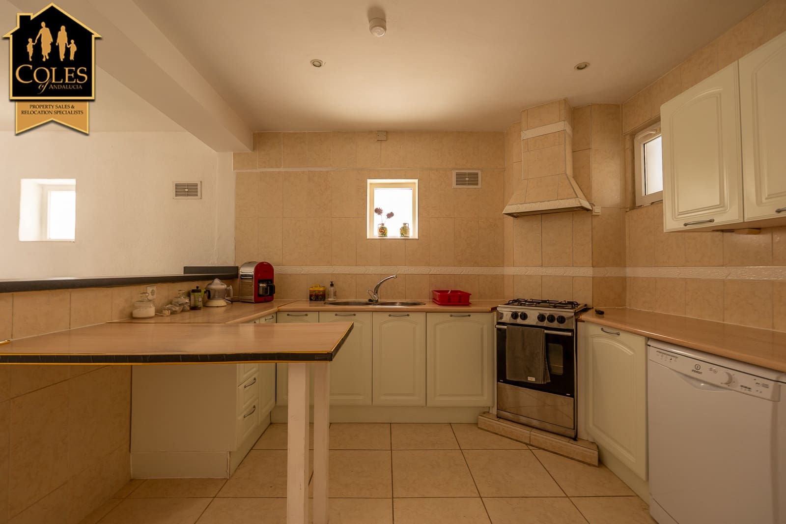 4 soveværelse Villa til salg i Mojacar med swimmingpool garage - € 349.995 (Ref: 10073009)