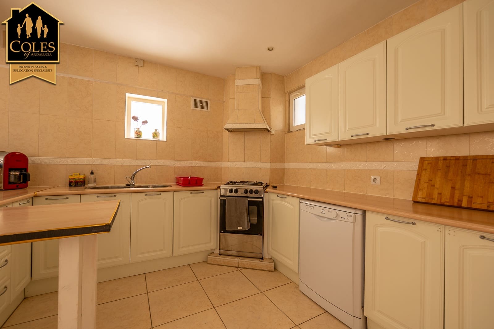 4 soveværelse Villa til salg i Mojacar med swimmingpool garage - € 349.995 (Ref: 10073009)