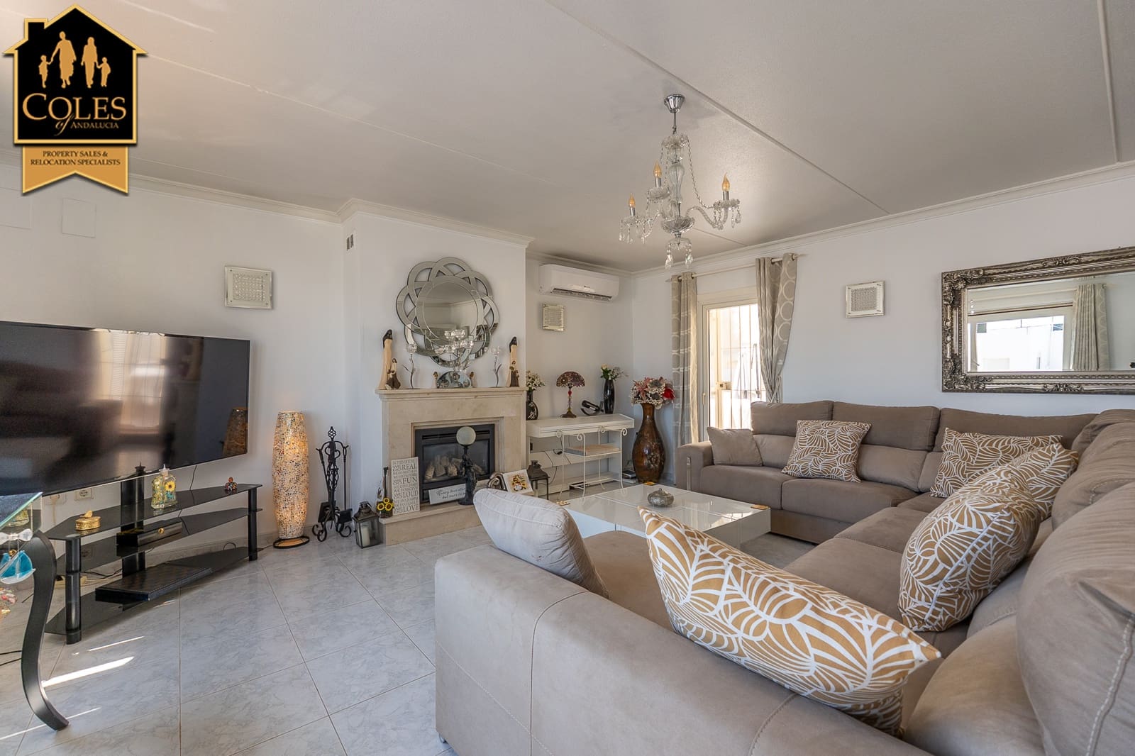 6 slaapkamer Villa te koop in Mojacar met garage - € 695.000 (Ref: 10098814)