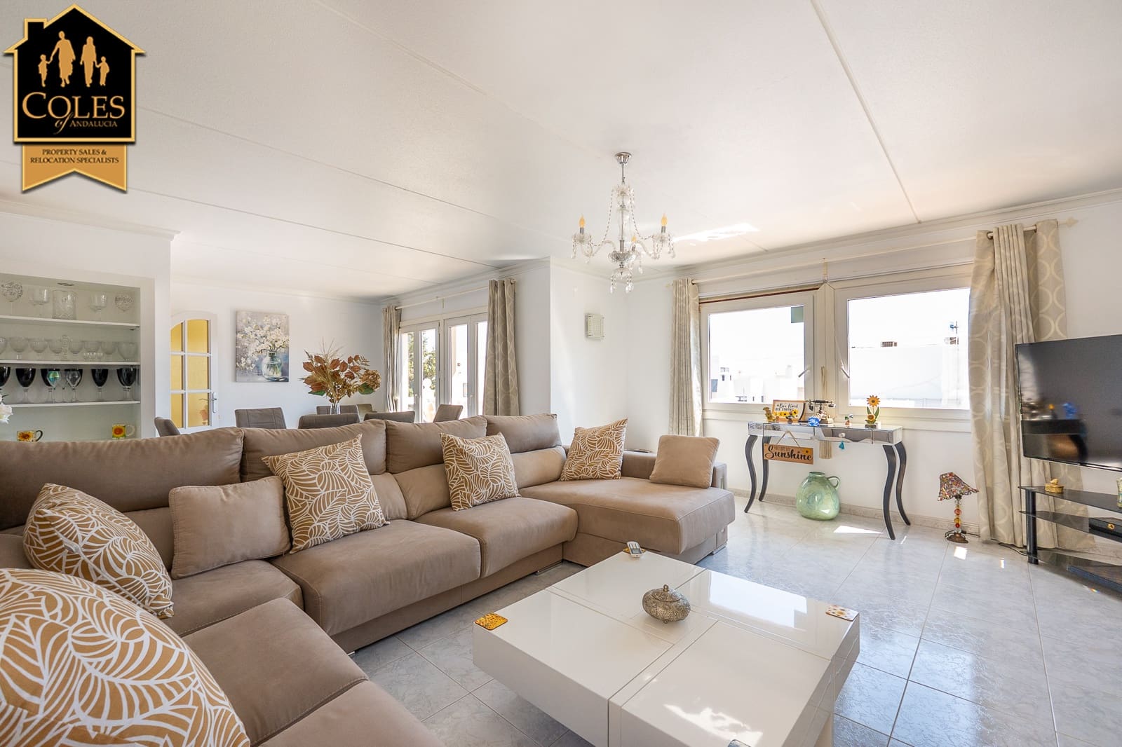 6 slaapkamer Villa te koop in Mojacar met garage - € 695.000 (Ref: 10098814)