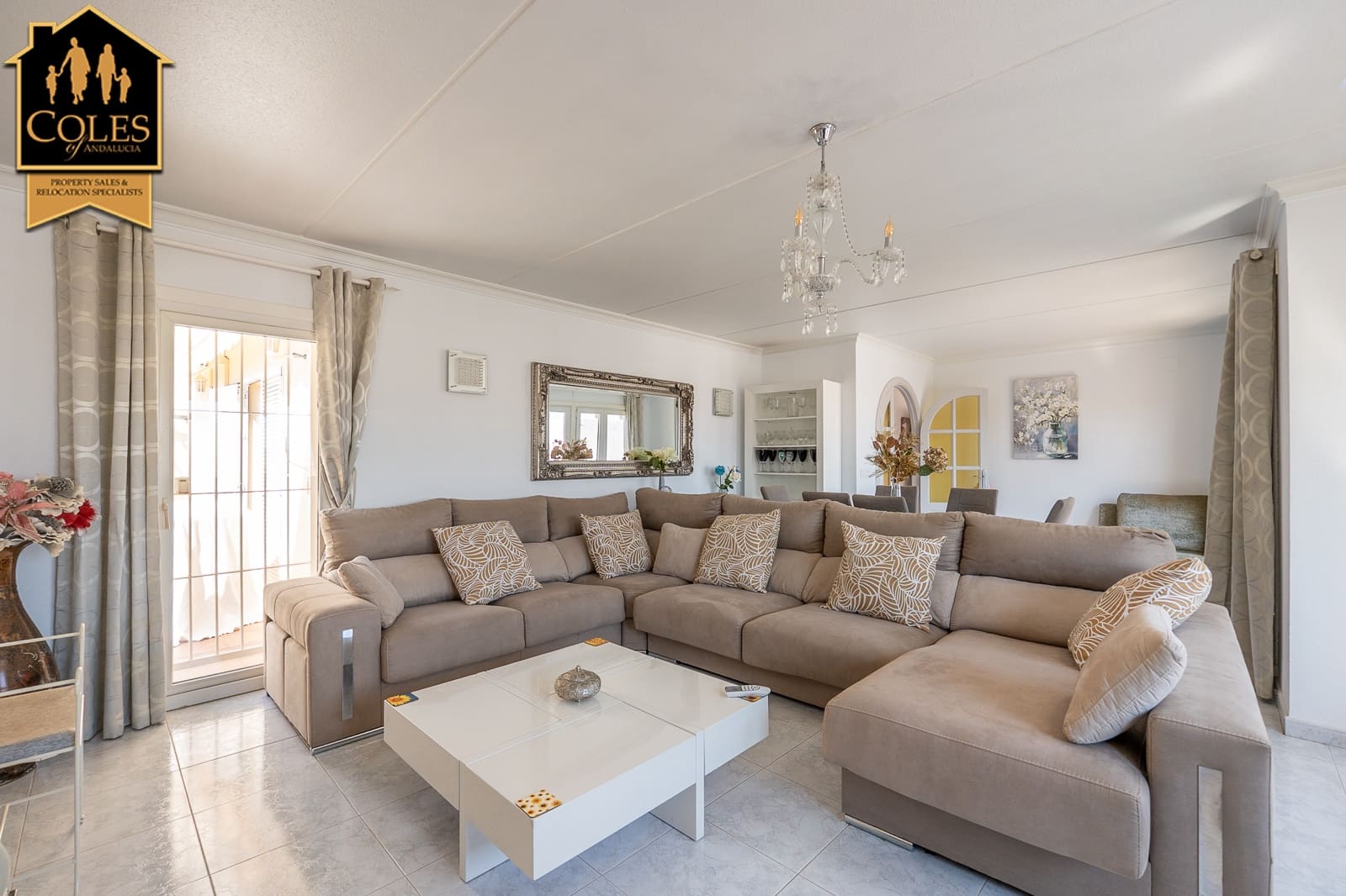 6 slaapkamer Villa te koop in Mojacar met garage - € 695.000 (Ref: 10098814)