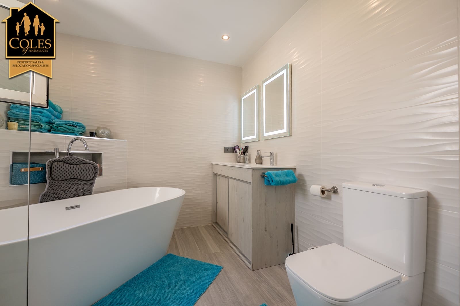 6 slaapkamer Villa te koop in Mojacar met garage - € 695.000 (Ref: 10098814)
