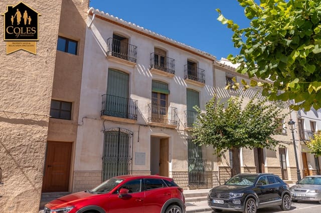 7 soverom Hus til salgs i Vélez-Blanco med garasje - € 159 950 (Ref: 10098898)