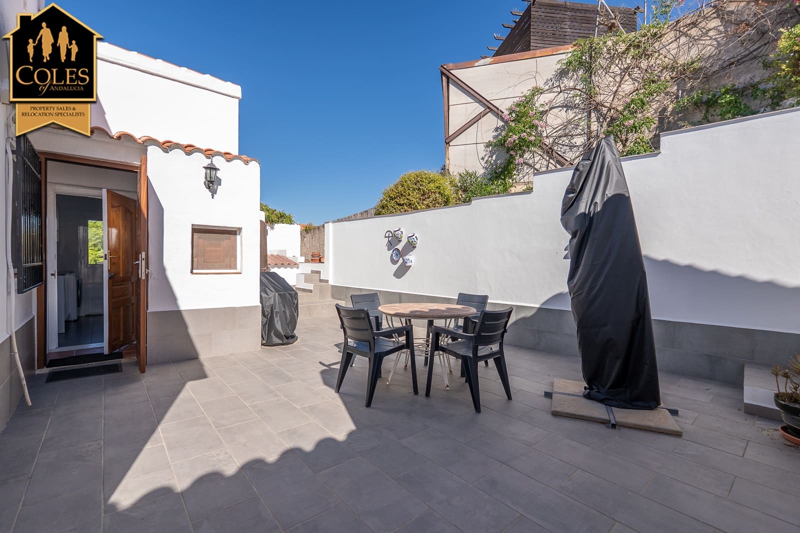 4 bedroom Villa for sale in Arboleas with pool garage - € 299,999 (Ref: 10124728)
