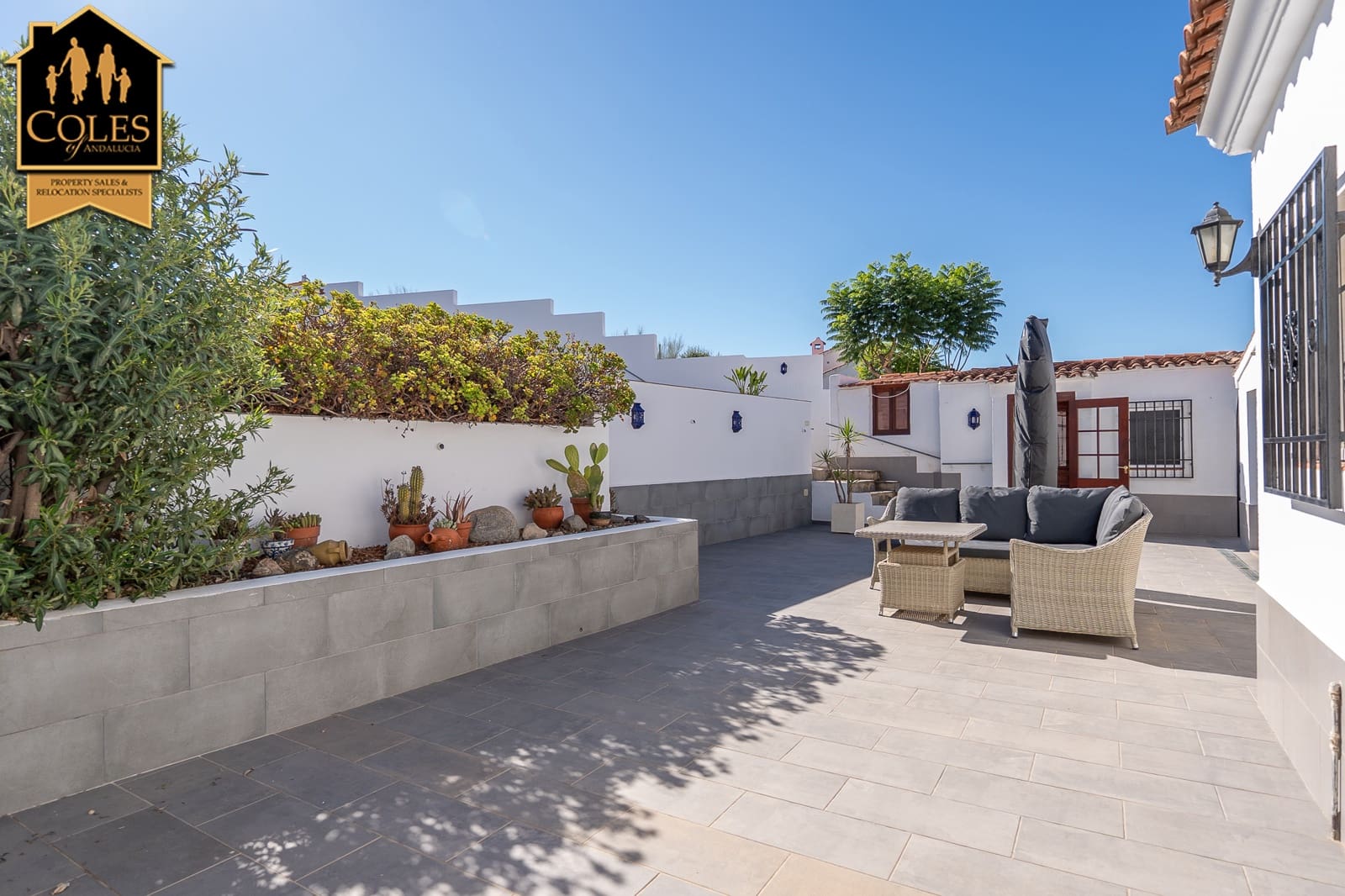4 bedroom Villa for sale in Arboleas with pool garage - € 299,999 (Ref: 10124728)