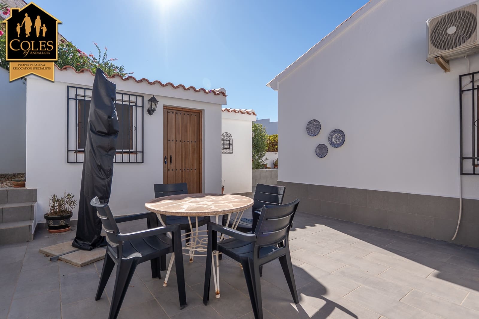 4 bedroom Villa for sale in Arboleas with pool garage - € 299,999 (Ref: 10124728)
