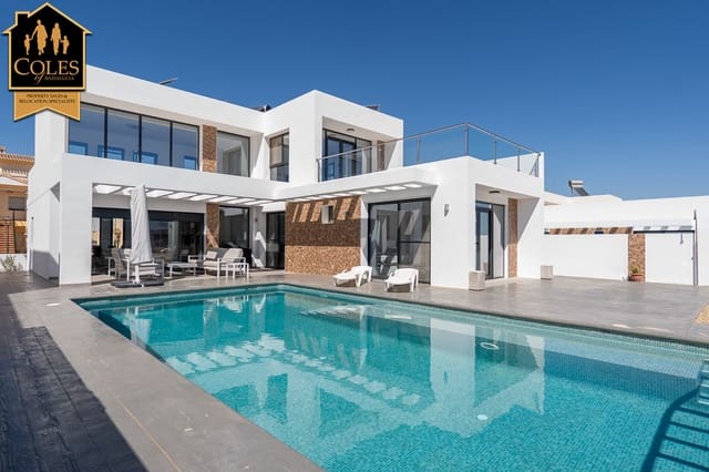 3 soverom Villa til salgs i Los Gallardos med svømmebasseng garasje - € 499 950 (Ref: 10134971)
