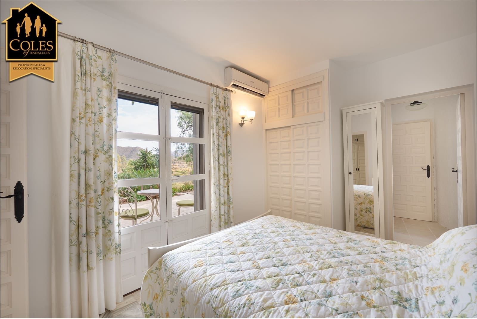 4 sypialnia Willa na sprzedaż w Turre z basenem garażem - 475 000 € (Ref: 10147393)